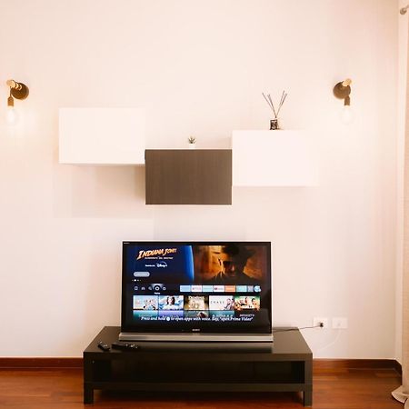 Central Apartment Bari Exterior photo