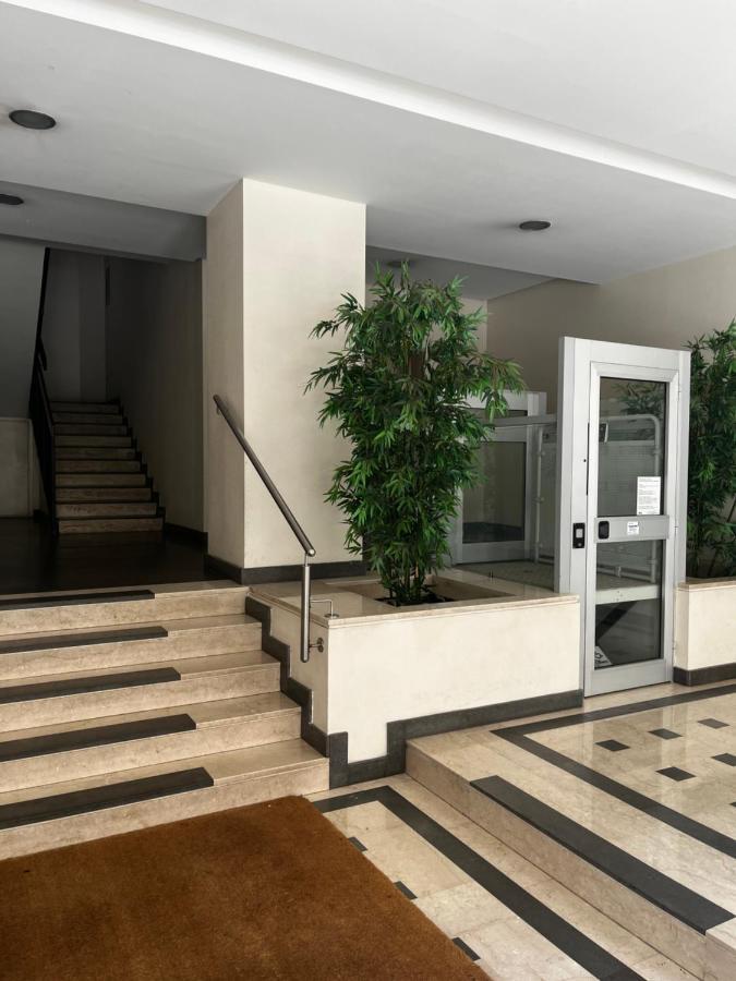 Central Apartment Bari Exterior photo